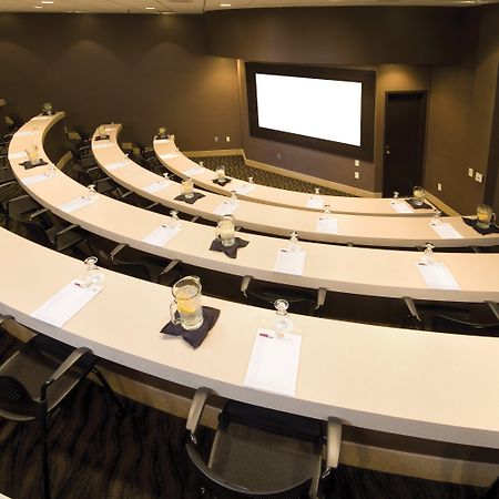 Crowne Plaza Indianapolis-Airport By Ihg Hotel Ngoại thất bức ảnh