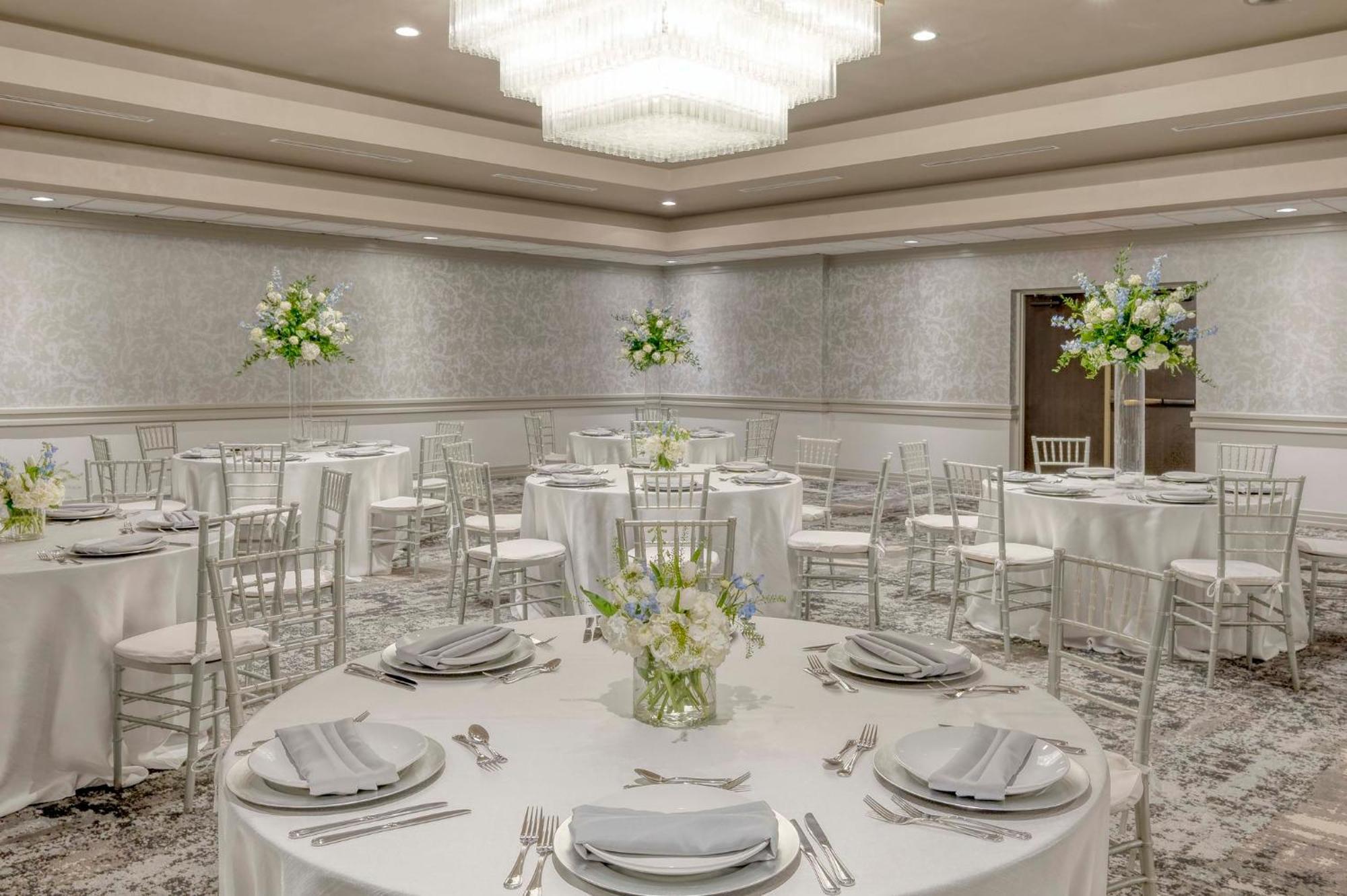 Crowne Plaza Indianapolis-Airport By Ihg Hotel Ngoại thất bức ảnh