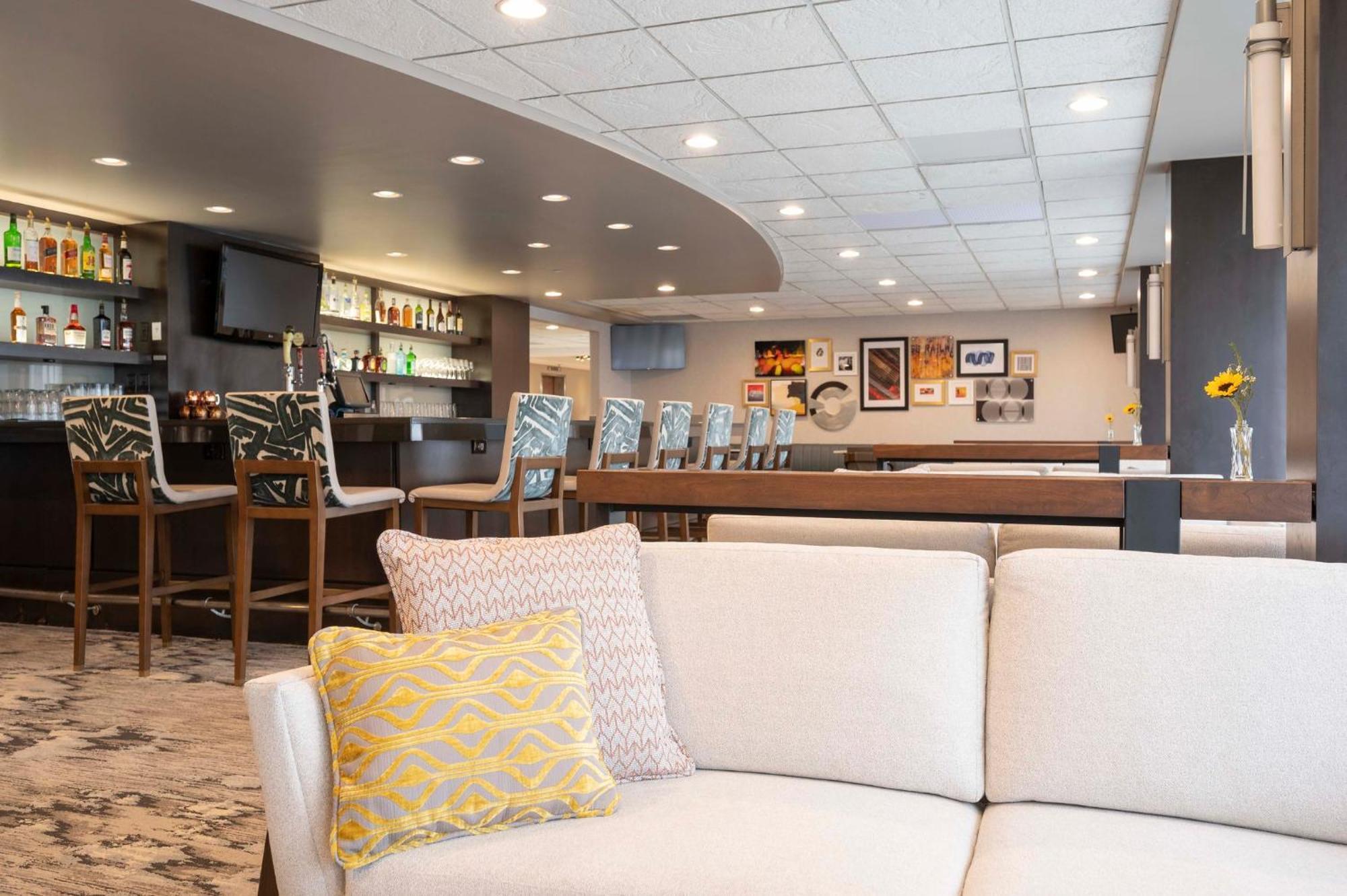 Crowne Plaza Indianapolis-Airport By Ihg Hotel Ngoại thất bức ảnh