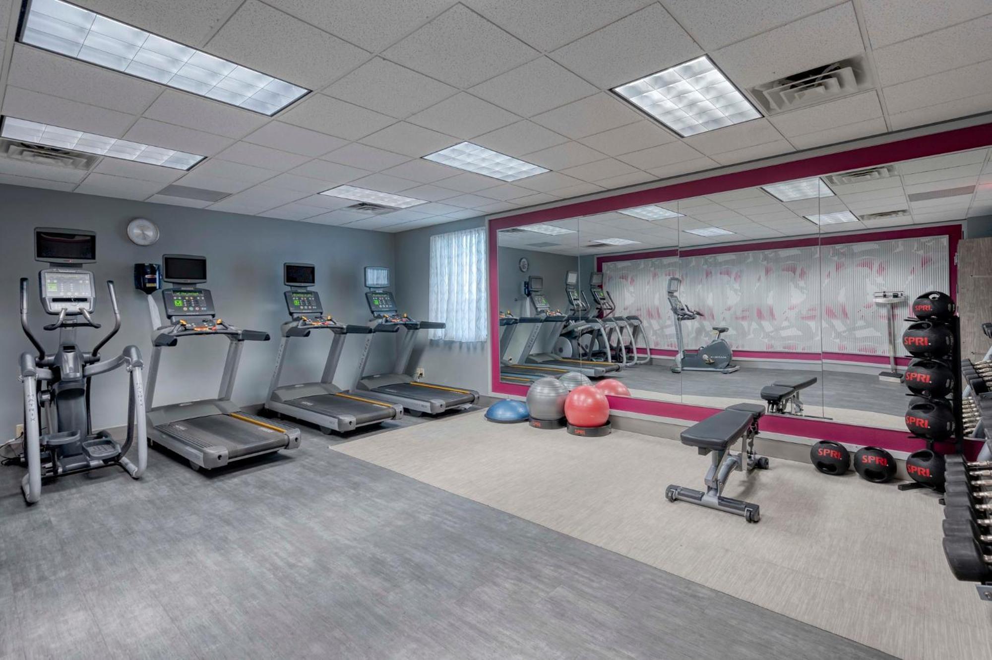 Crowne Plaza Indianapolis-Airport By Ihg Hotel Ngoại thất bức ảnh