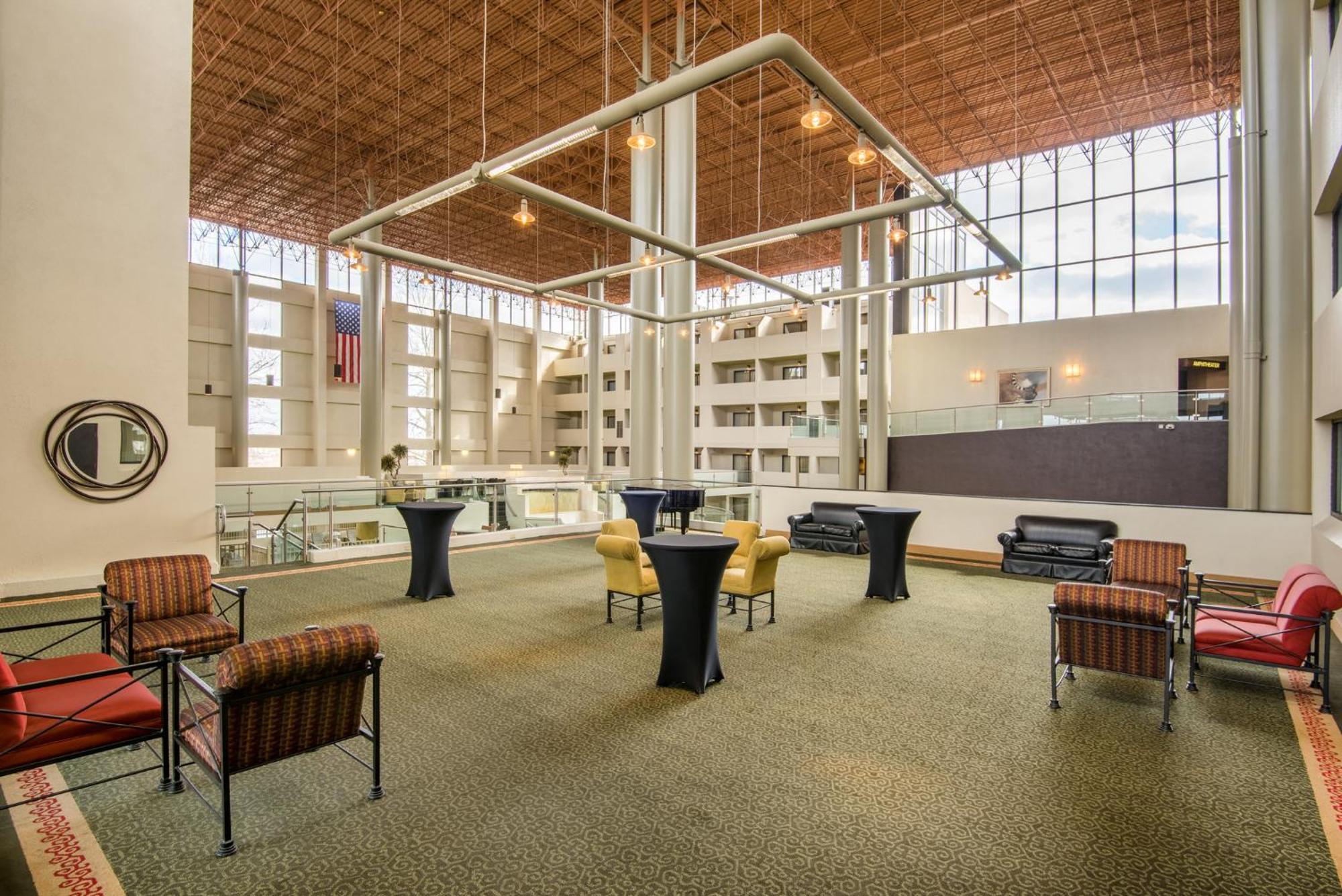 Crowne Plaza Indianapolis-Airport By Ihg Hotel Ngoại thất bức ảnh