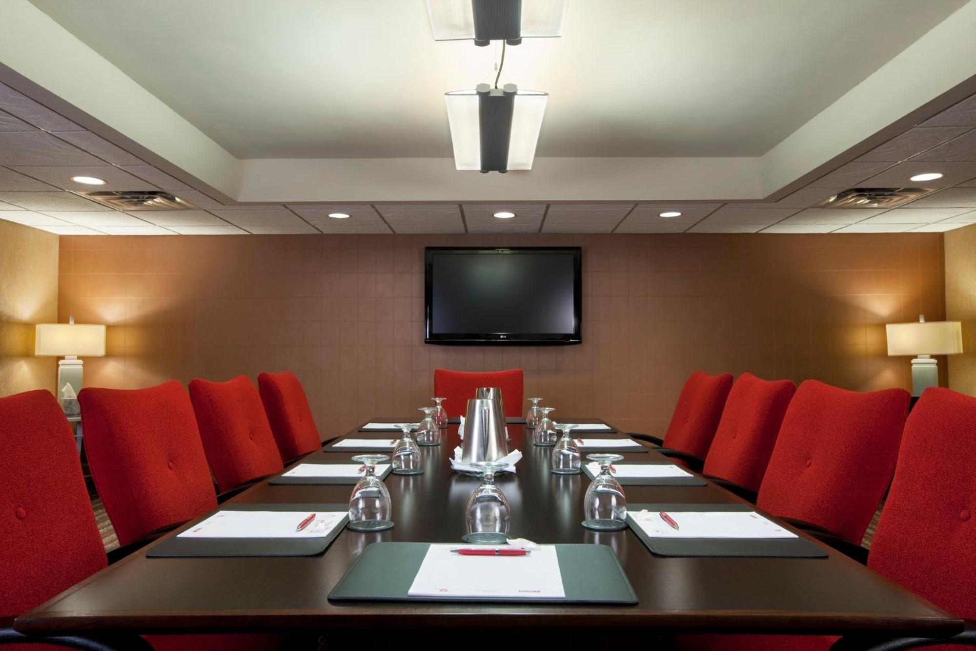 Crowne Plaza Indianapolis-Airport By Ihg Hotel Ngoại thất bức ảnh