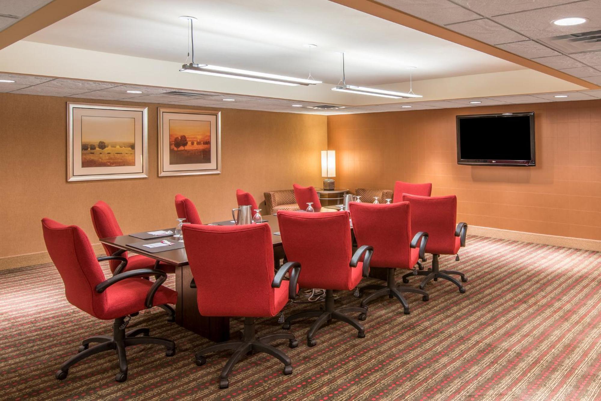 Crowne Plaza Indianapolis-Airport By Ihg Hotel Ngoại thất bức ảnh